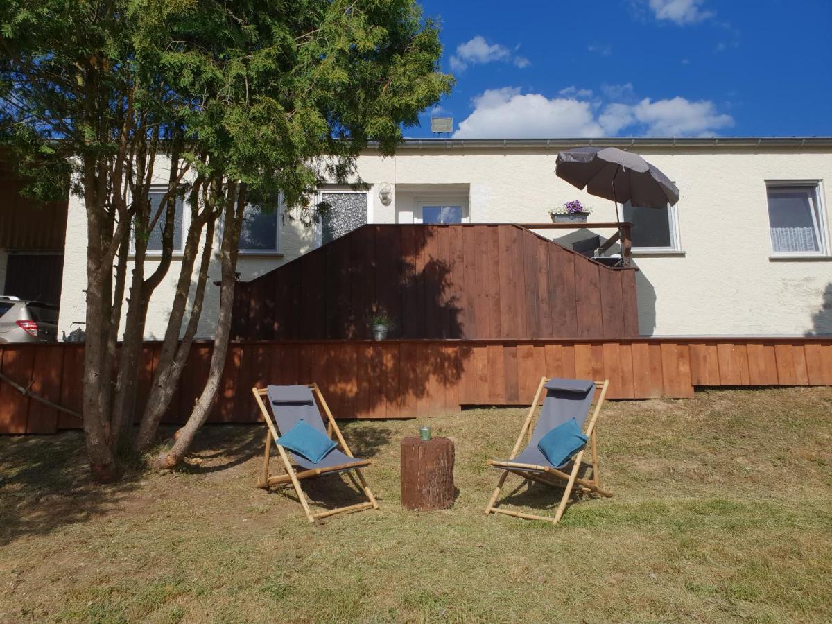 Moderne Ferienwohnung Black Beauty Auf Idyllischem Reiterhof Naehe Burg Eltz Munstermaifeld Exterior photo